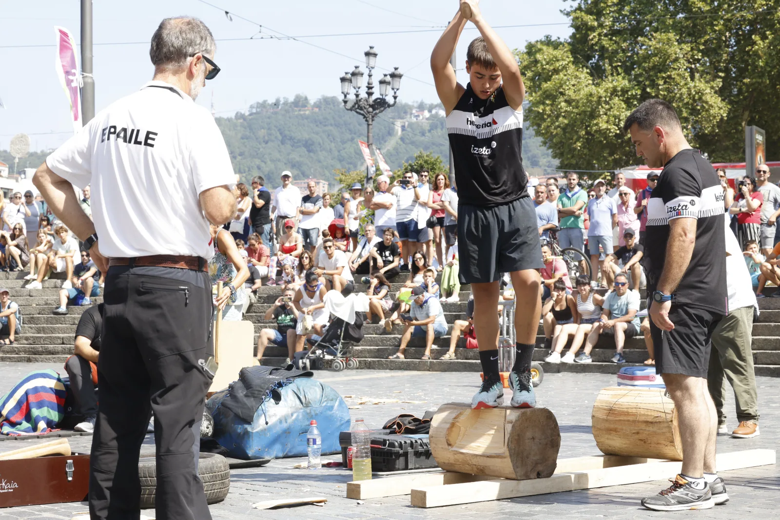 Juegos y deportes vascos: jóvenes promesas