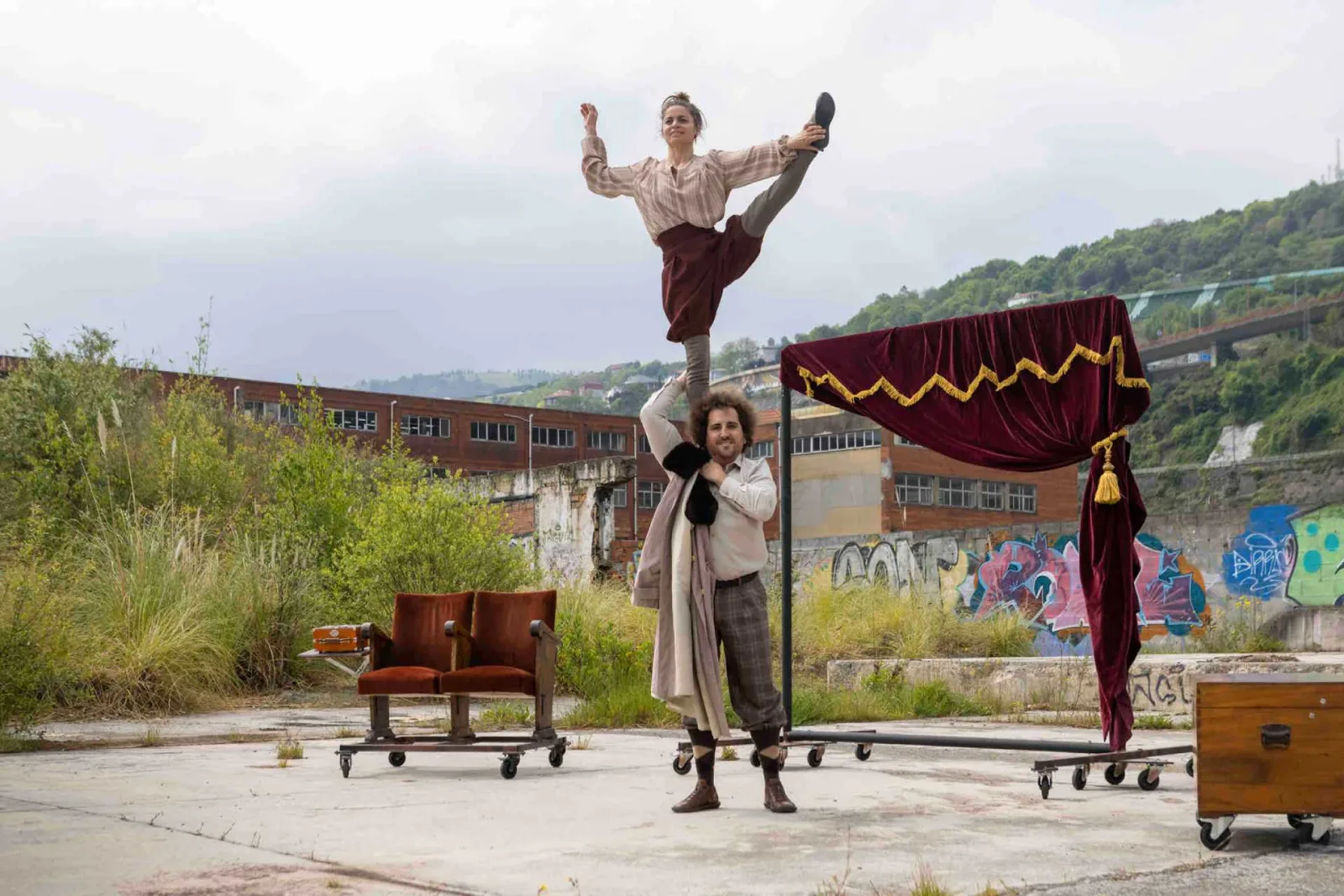 Teatro infantil: Orain Bi, «Mute»