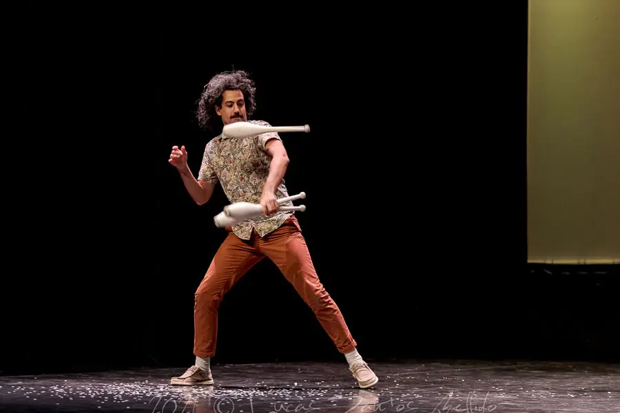 Twomuch Circus presenta  "Double Bill", circo y humor
