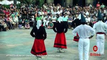 Danzas vascas. MIKEL DEUNA (Iurreta)