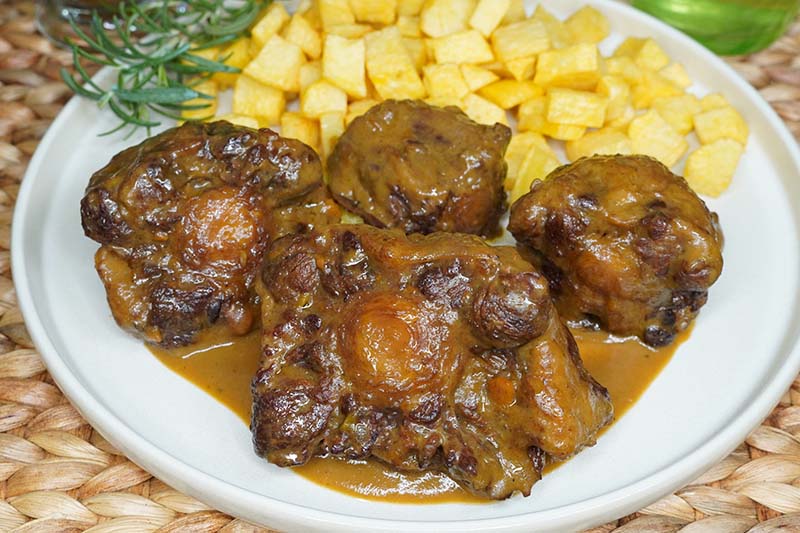 Certamen gastronómico. Rabo guisado