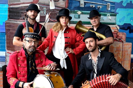 Teatro de calle – Bermutaren Kermessea