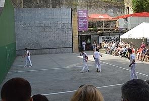 XXVII Torneo Aste Nagusia de pelota a mano: Semifinales.