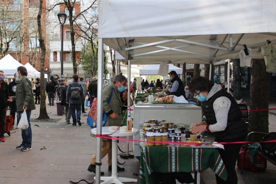 XII Mercado especial de productos agrícolas de Euskal Herria