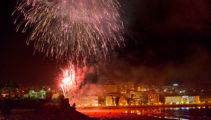 Vuelve la gran noche de los Fuegos: esto es todo lo que se sabe del verano 2022 en Gijón